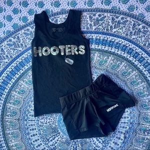 Hooters outfit